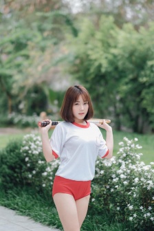 年轻的小婊3中文字