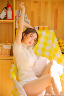 女厕脱裤撒尿大全视频